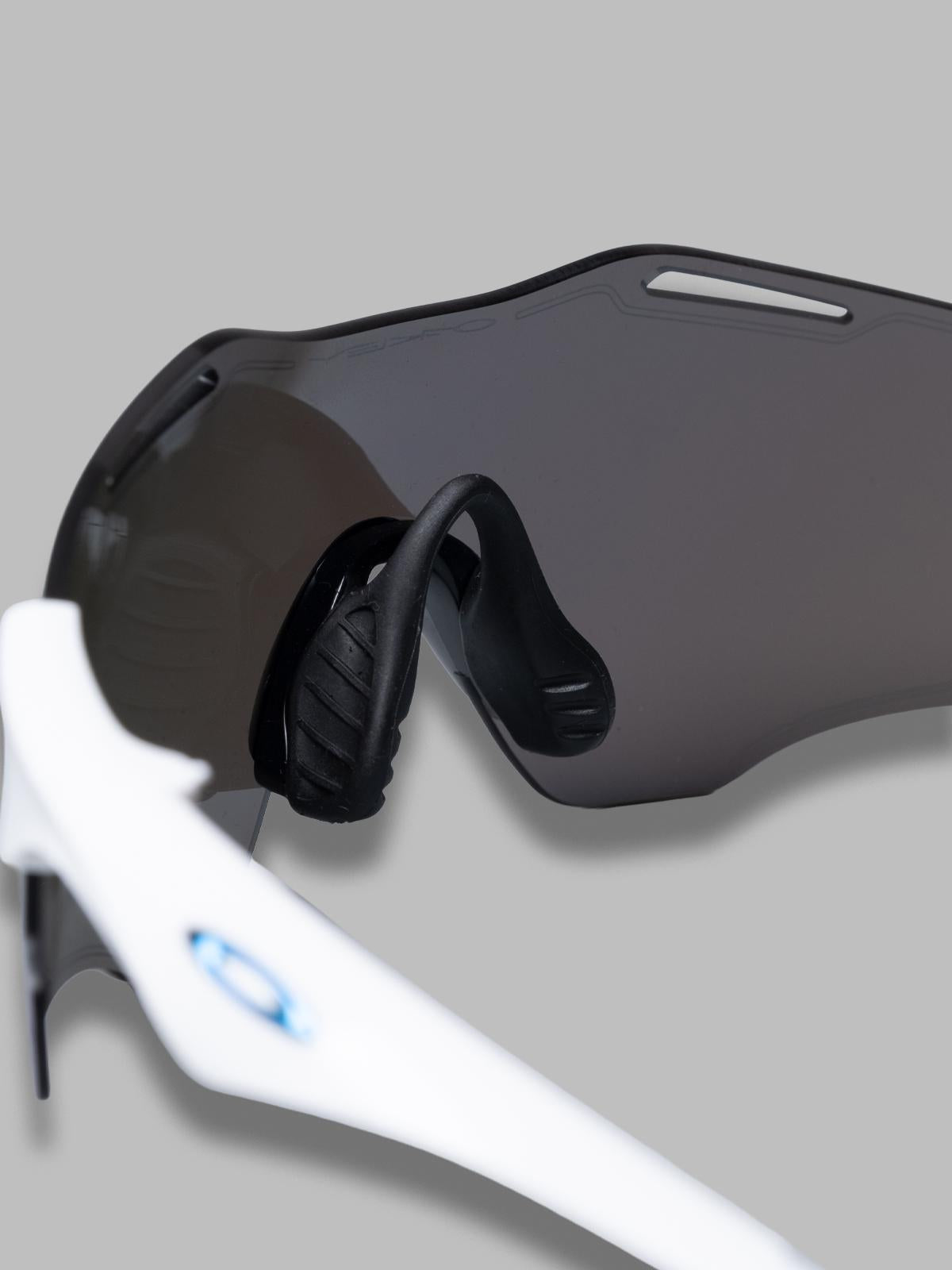 cybr zero 0OO9512D- 951202 OAKLEY