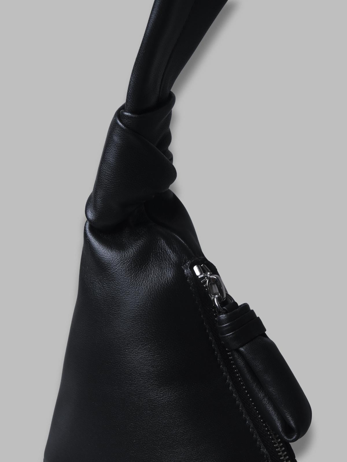 medium croissant bag BG0001-LL095- BK999 LEMAIRE
