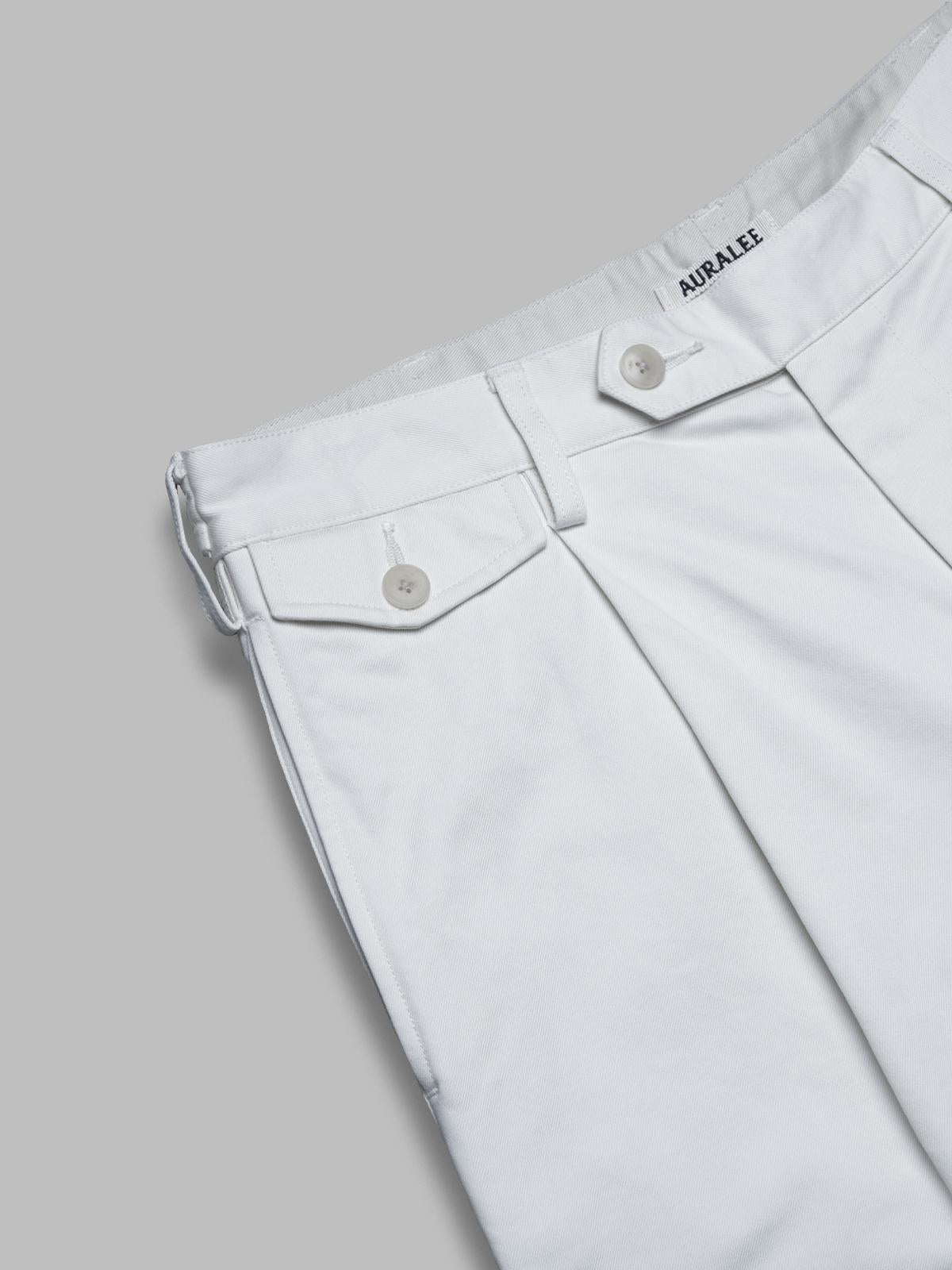 finx chino one-tuck pants A25SP02FC- IVY AURALEE