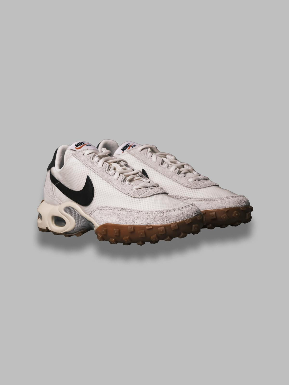 IB3656- 100 NIKE