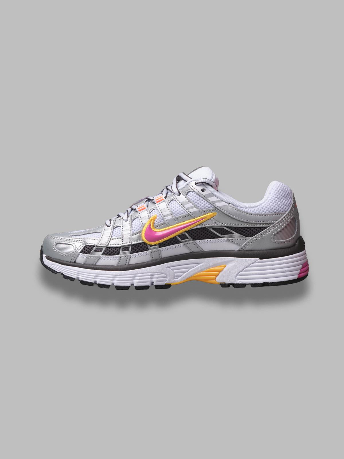 w nike p-6000 BV1021- 100 NIKE