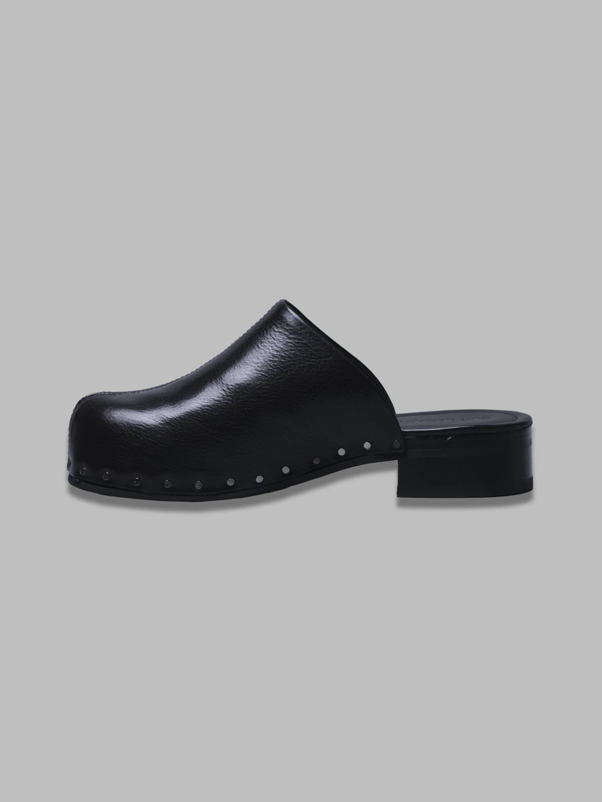 naoto clog A2257NCB- BK OUR LEGACY
