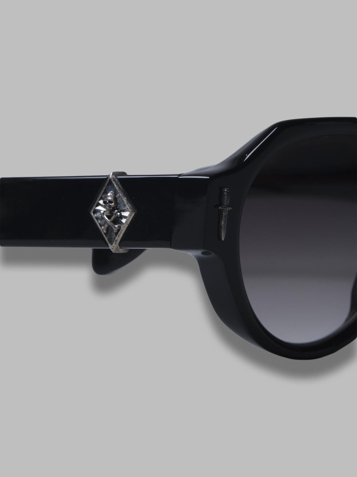 the great frog lucky diamond i round sunglasses GFSN-006-48- 01 CUTLER AND GROSS