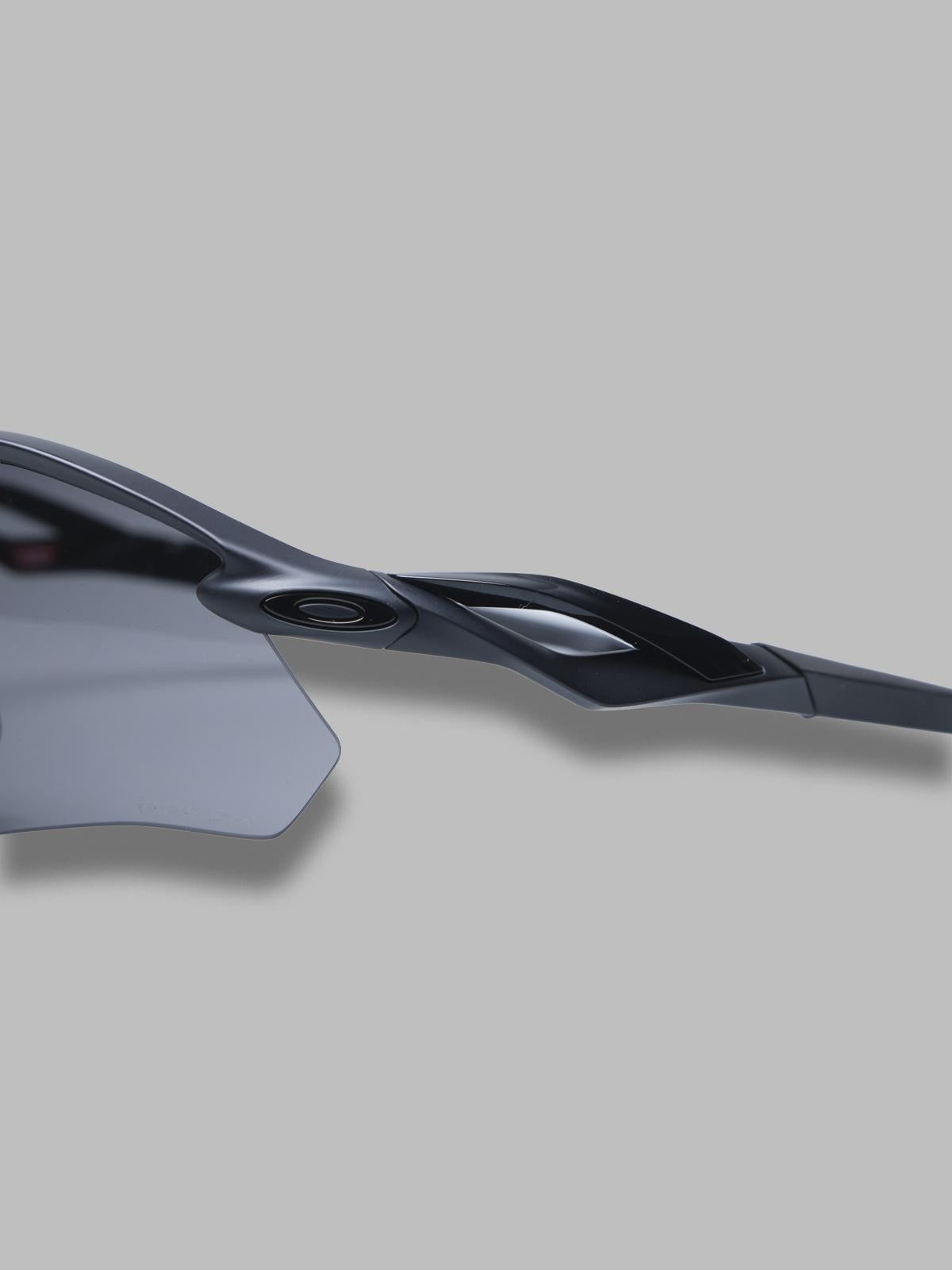 0OO9495D- 949506 OAKLEY