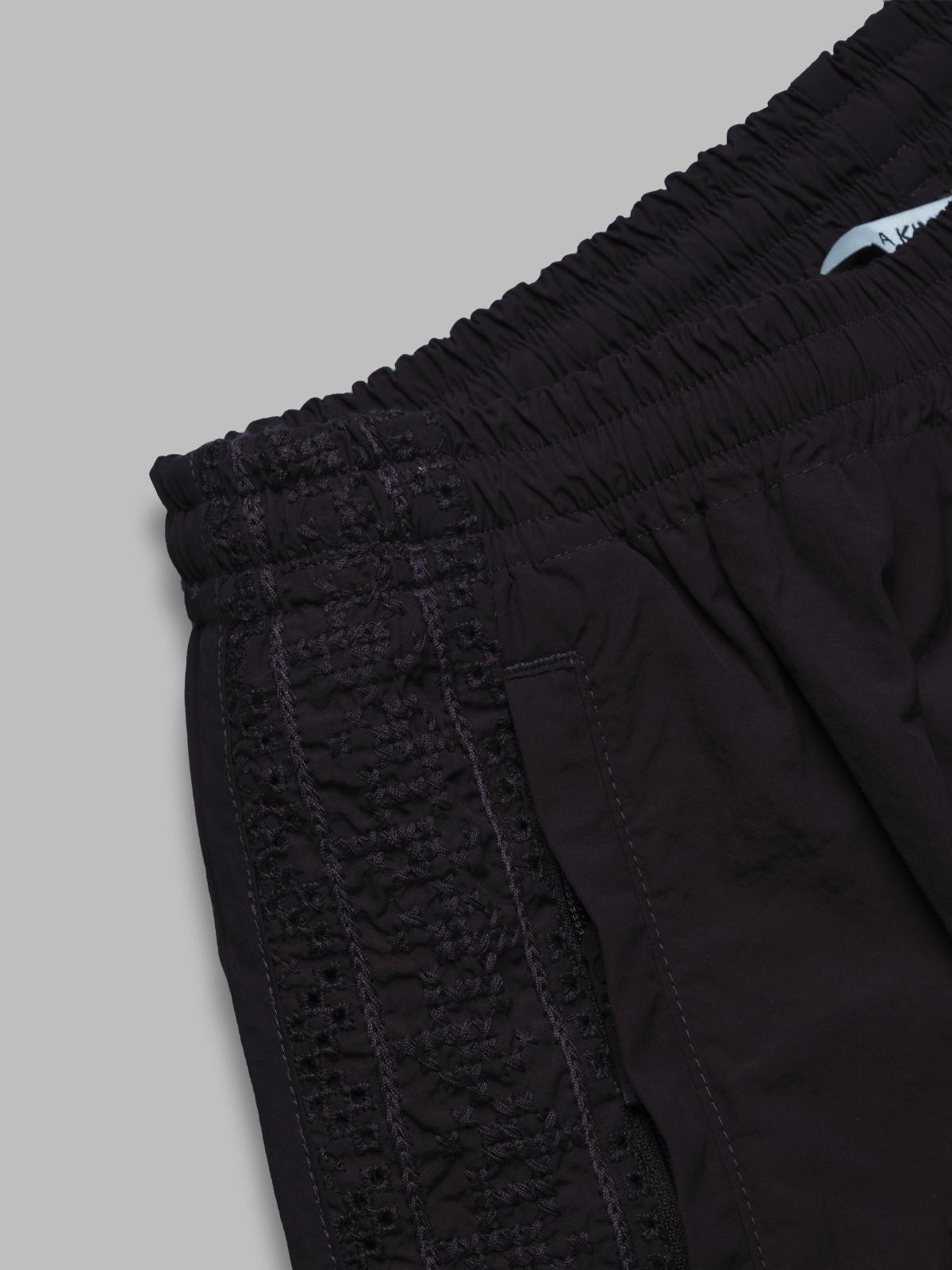 bibile shorts 239-10401- 401 A KIND OF GUISE