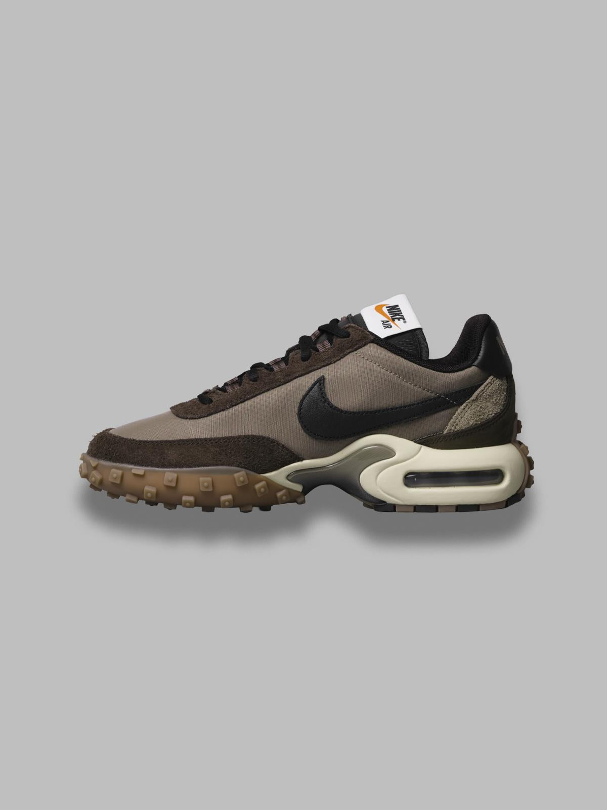 IM0340- 300 NIKE