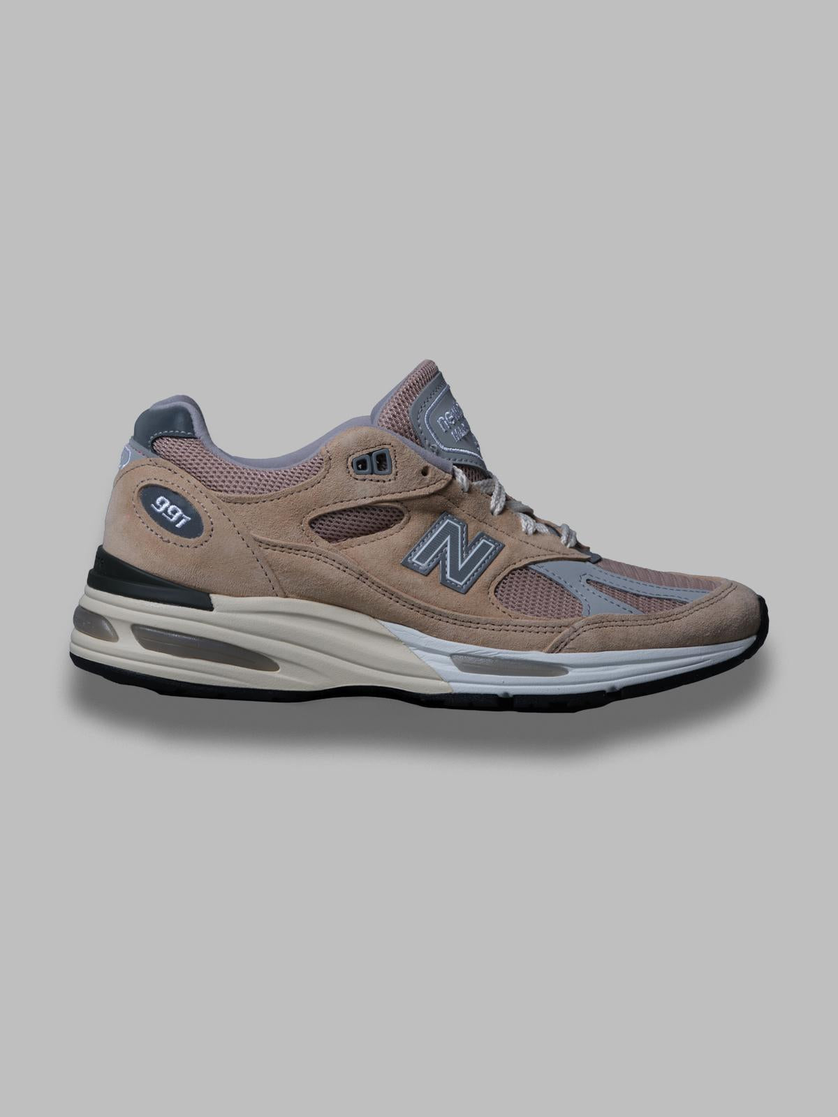 991v2 beige - scarpa lifestyle - pigskin/synthetic/mesh U991BE2 BE2 NEW BALANCE