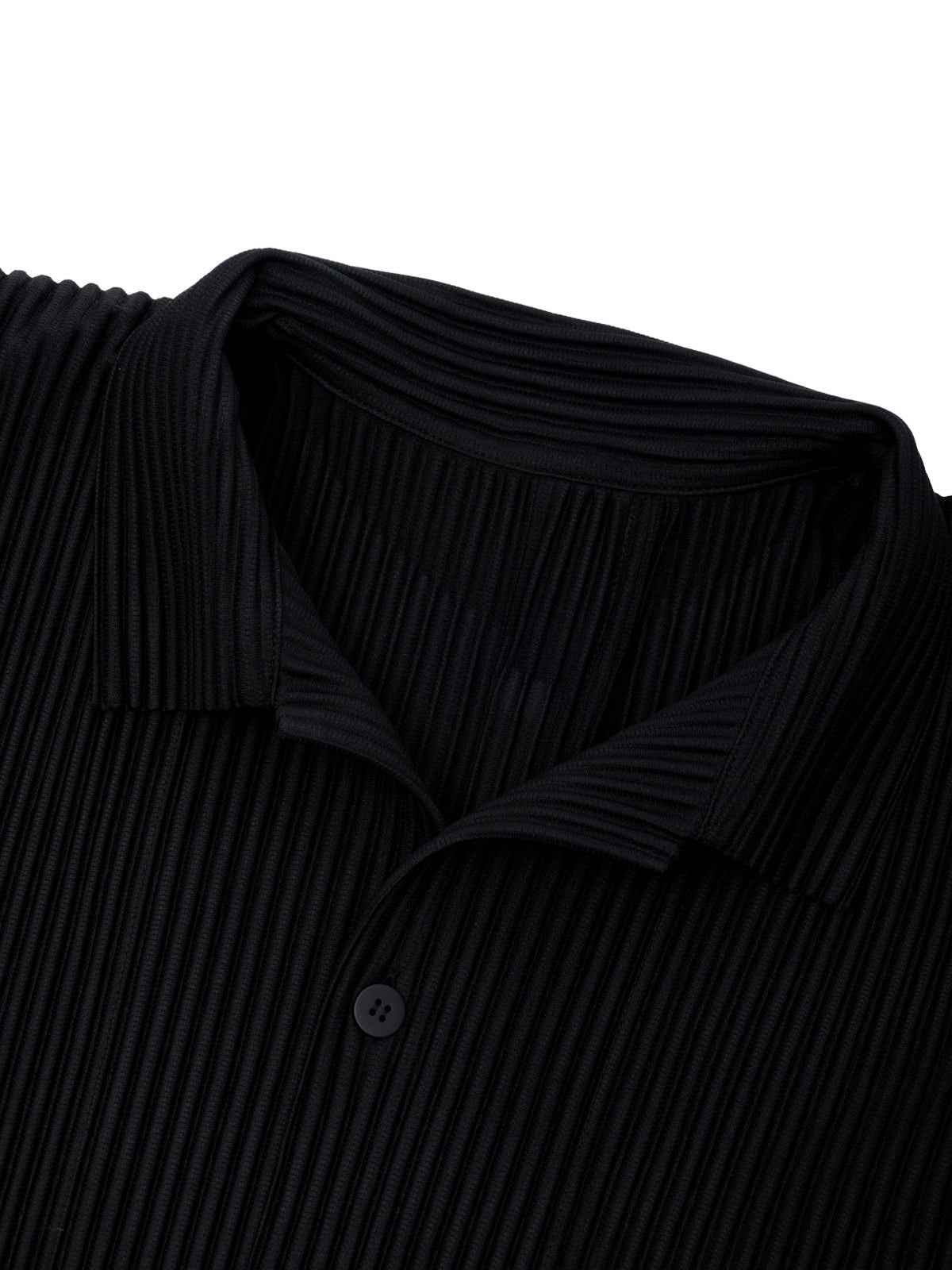 monthly colors: august polo shirt HP68JJ081- 15 HOMME PLISSÉ ISSEY MIYAKE 