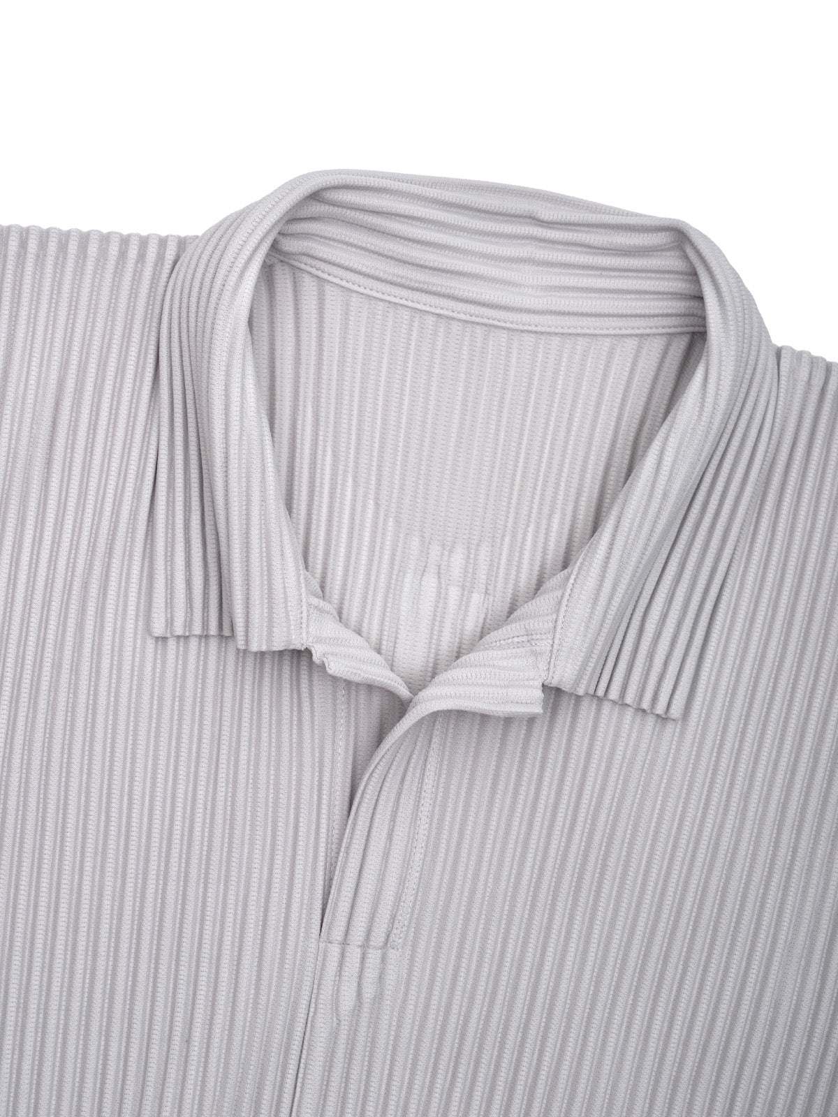 basics: polo HP68JM530- 11 HOMME PLISSÉ ISSEY MIYAKE 