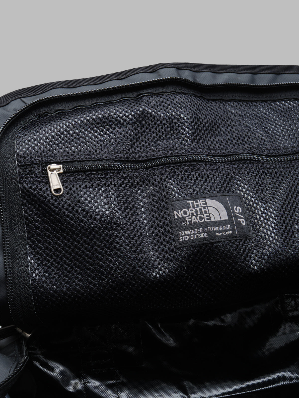 base camp duffel - m - recycled polyester NF0A52SA 53R1 THE NORTH FACE 