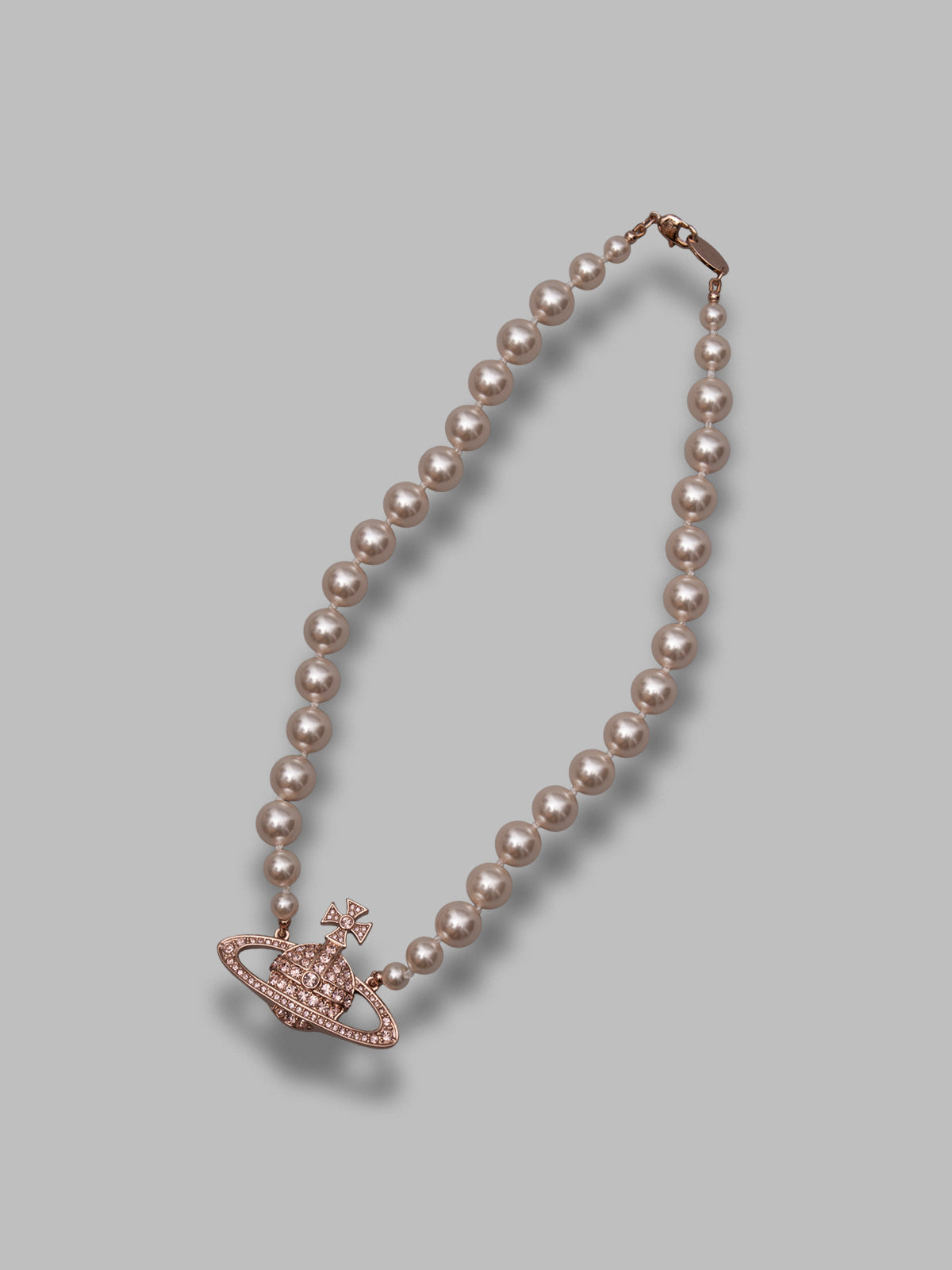 one row pearl bas relief 63010106-02G128-CN- G128 VIVIENNE WESTWOOD 