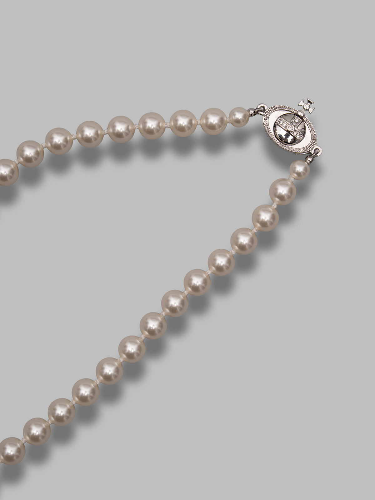 one row pearl drop choker 63030008-02P128-CN- P128 VIVIENNE WESTWOOD 