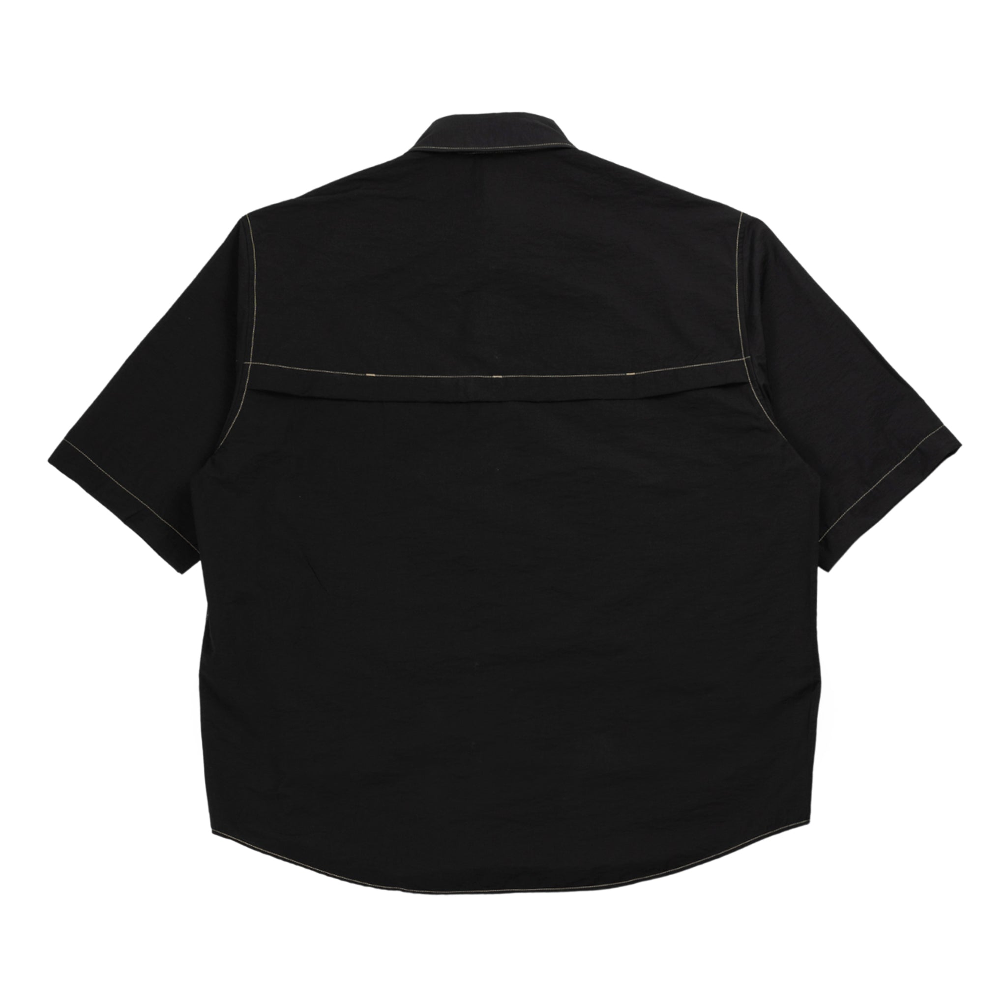 Camicia con doppia tasca in nero