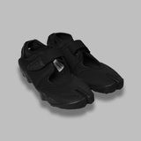  HF5389- 001 NIKE 