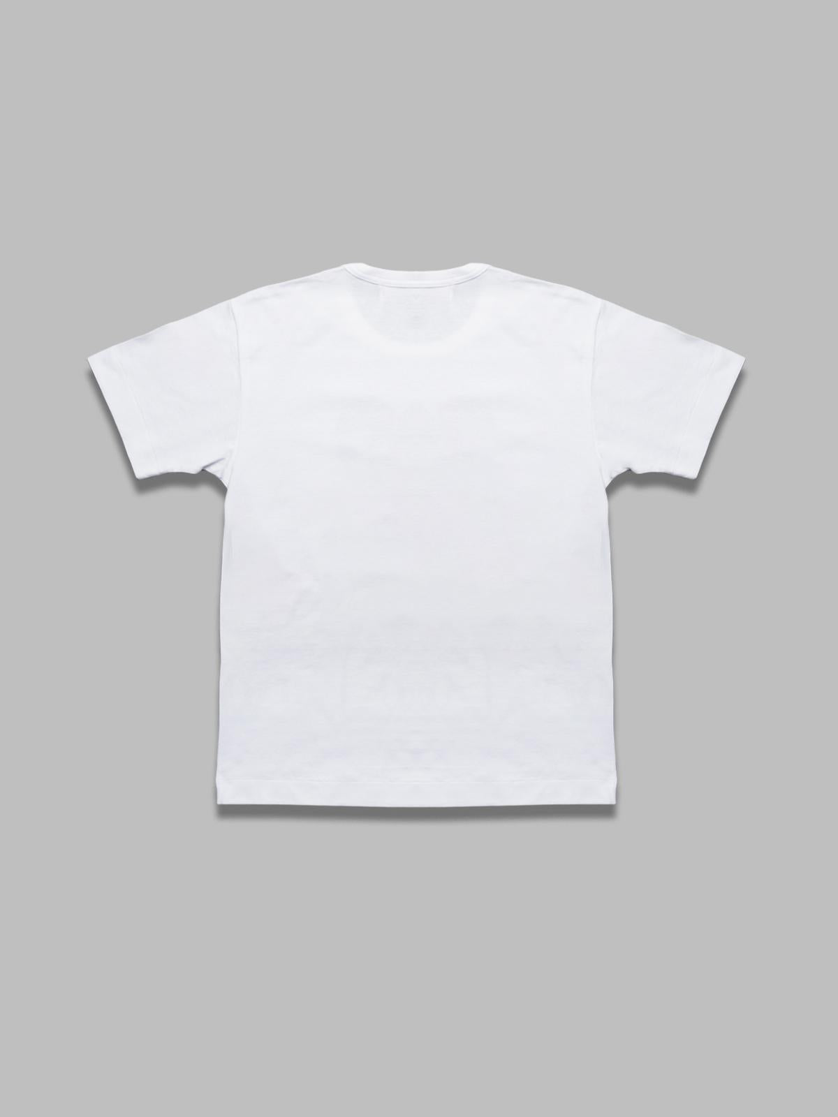 t-shirt red, black, green emblem knit AX-T282-051- WHT COMME DES GARÇONS PLAY 