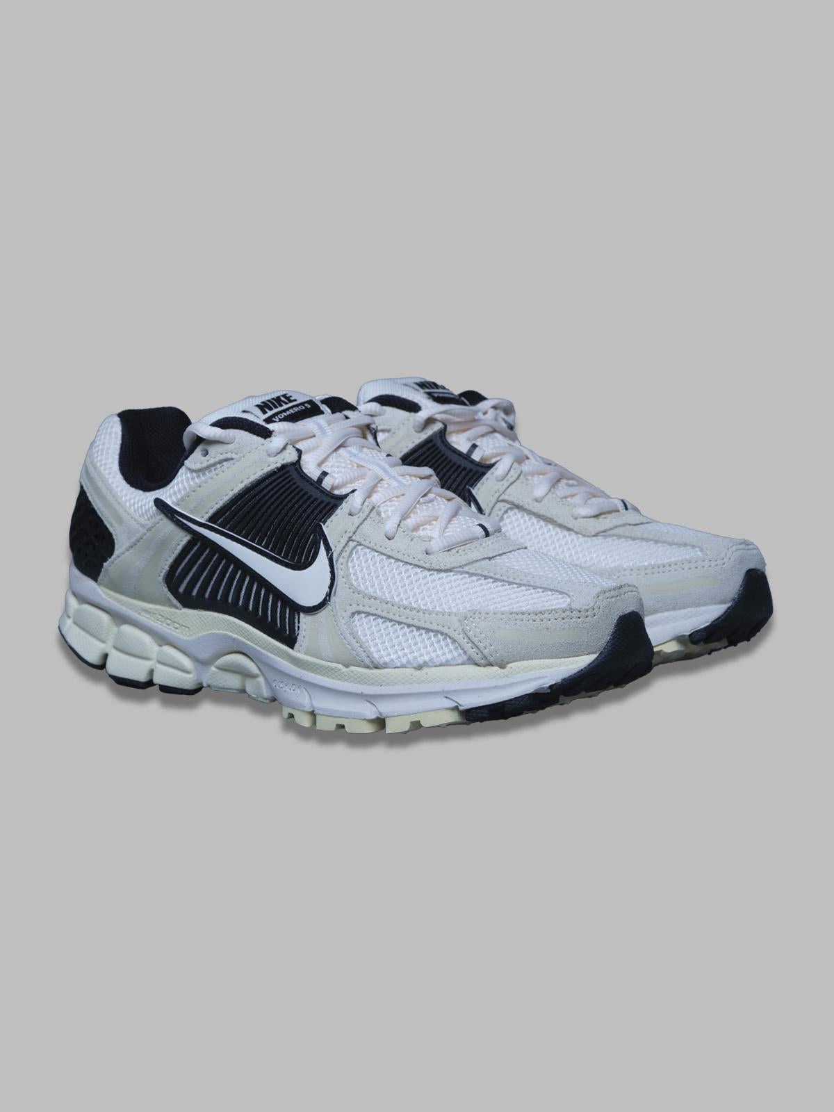 NIKE HF1553-701