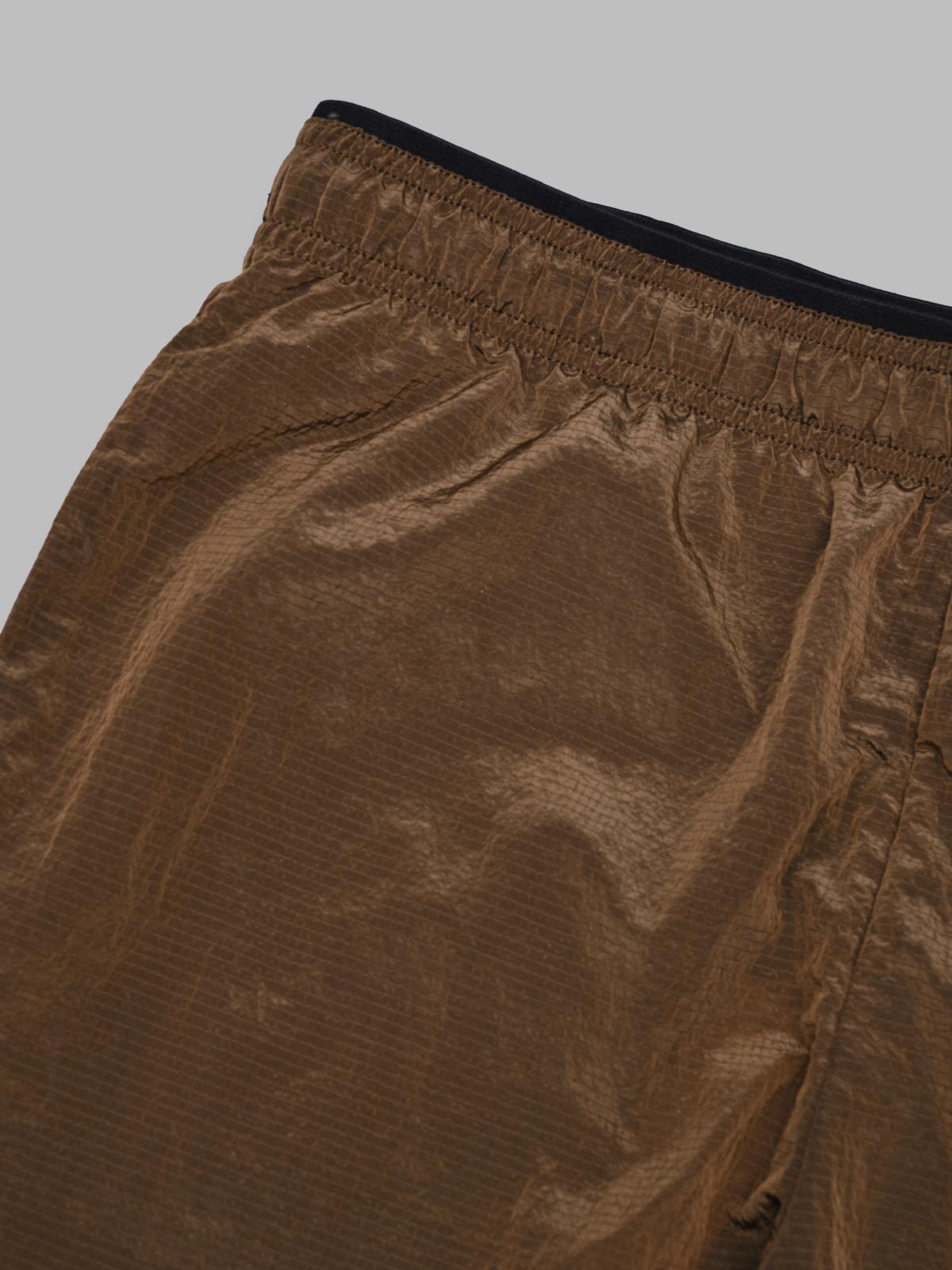 helder 5 inch shorts YBMW061FA57- BRW0001 ROA 