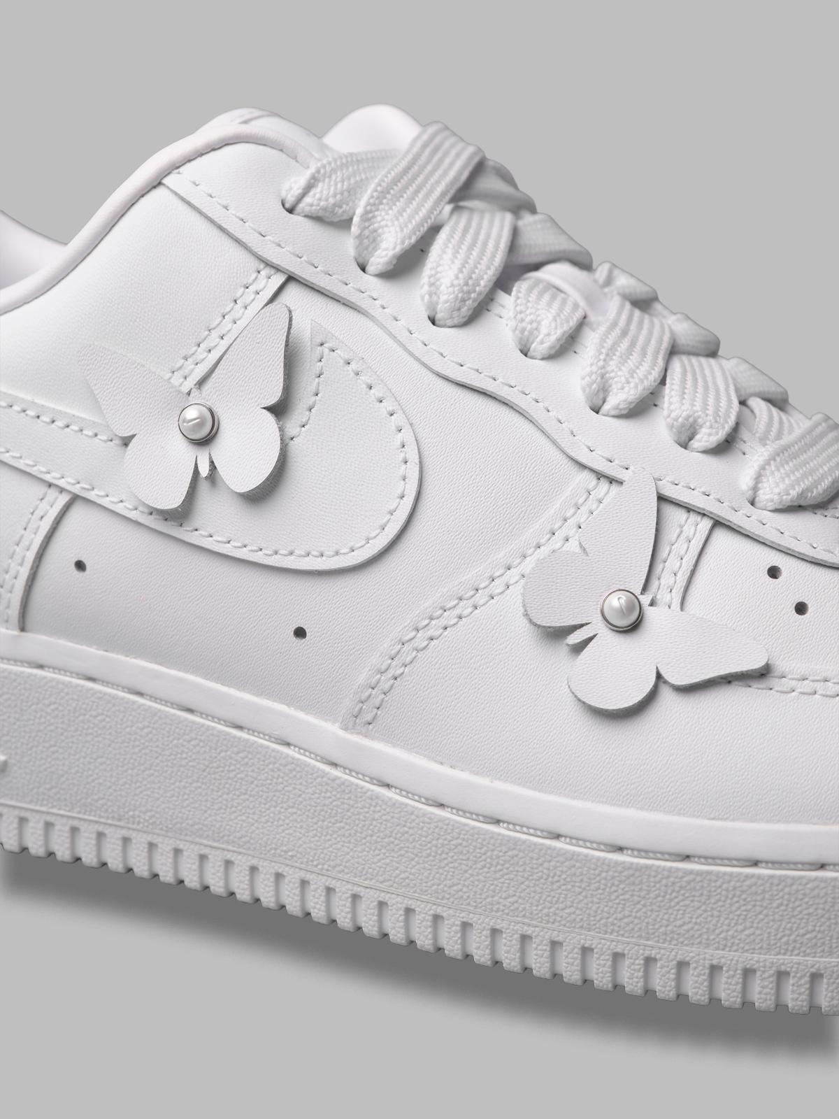  IH4480- 100 NIKE 