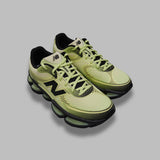 u2000 U2000- 858 NEW BALANCE 