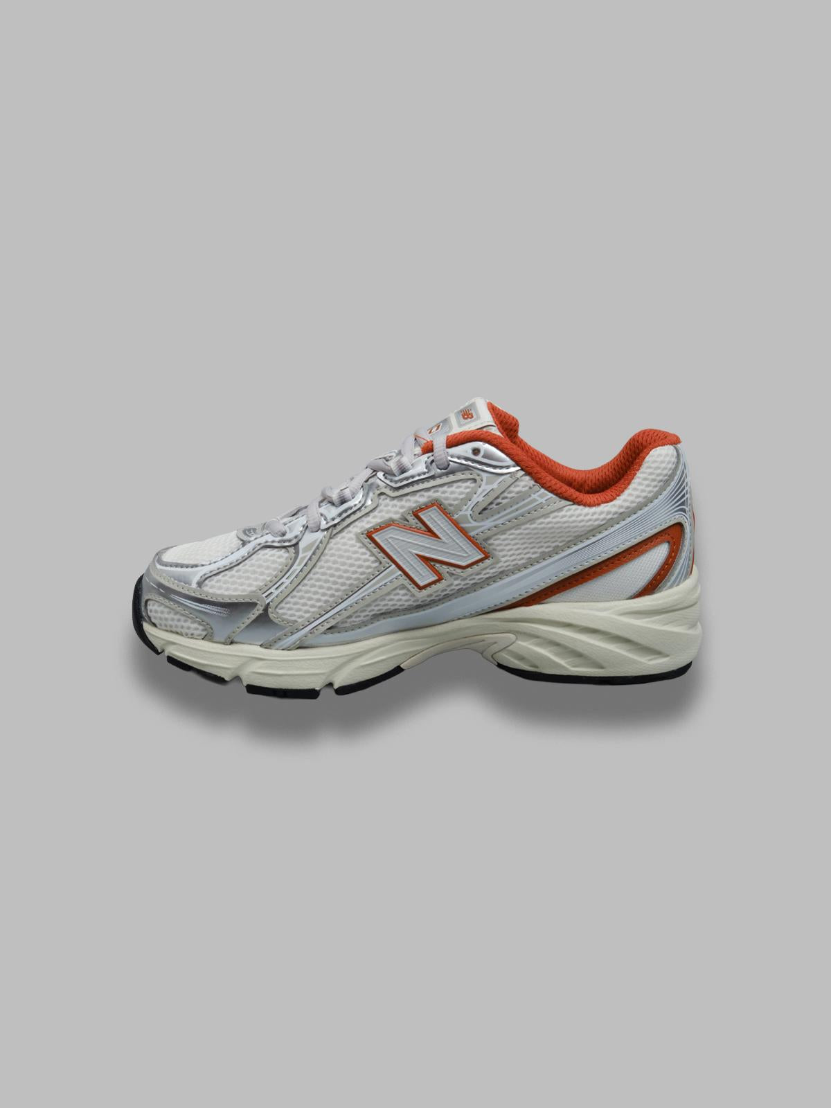 u740 U740- 3SB NEW BALANCE 