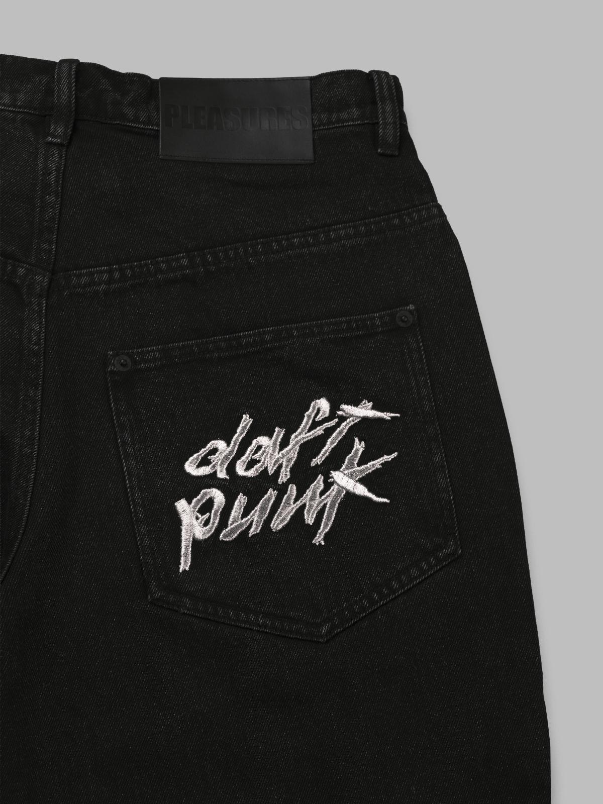  P25DP005- BK PLEASURES 