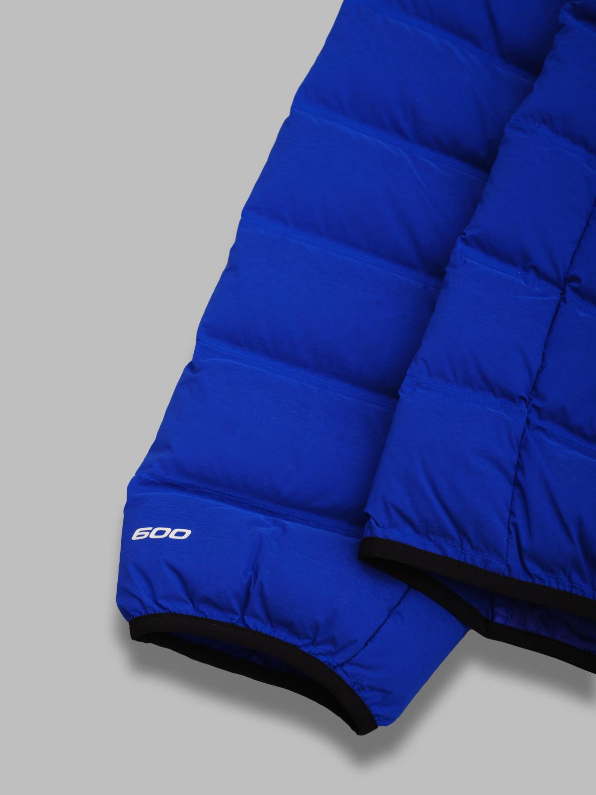 m rmst down hoodie - 20d x 20d 148 g/m² 83% nylon, 17% elastane woven with non-pfc durable water-repellent NF0A7UQA 40S1 THE NORTH FACE 