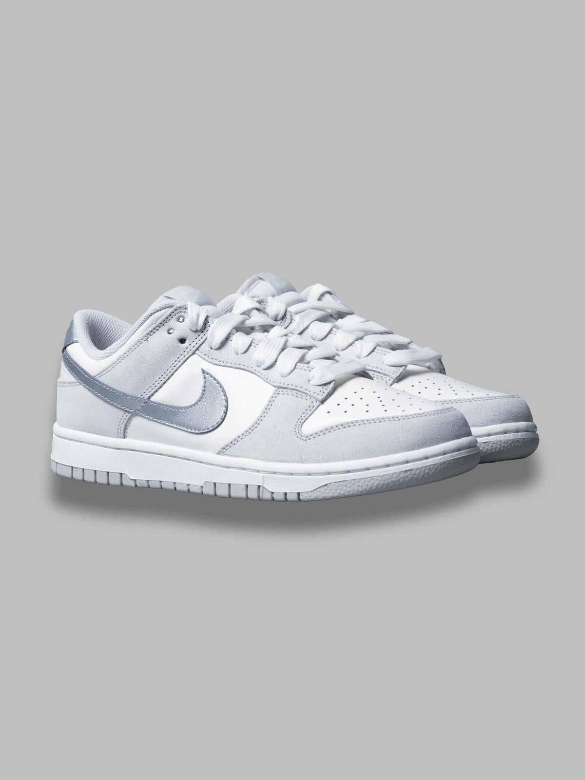 nike dunk low II7651- 133 NIKE 