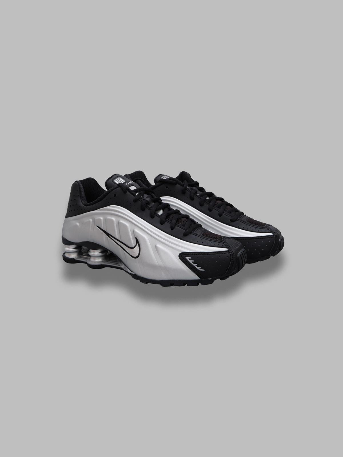 nike shox r4 HQ1988- 007 NIKE 