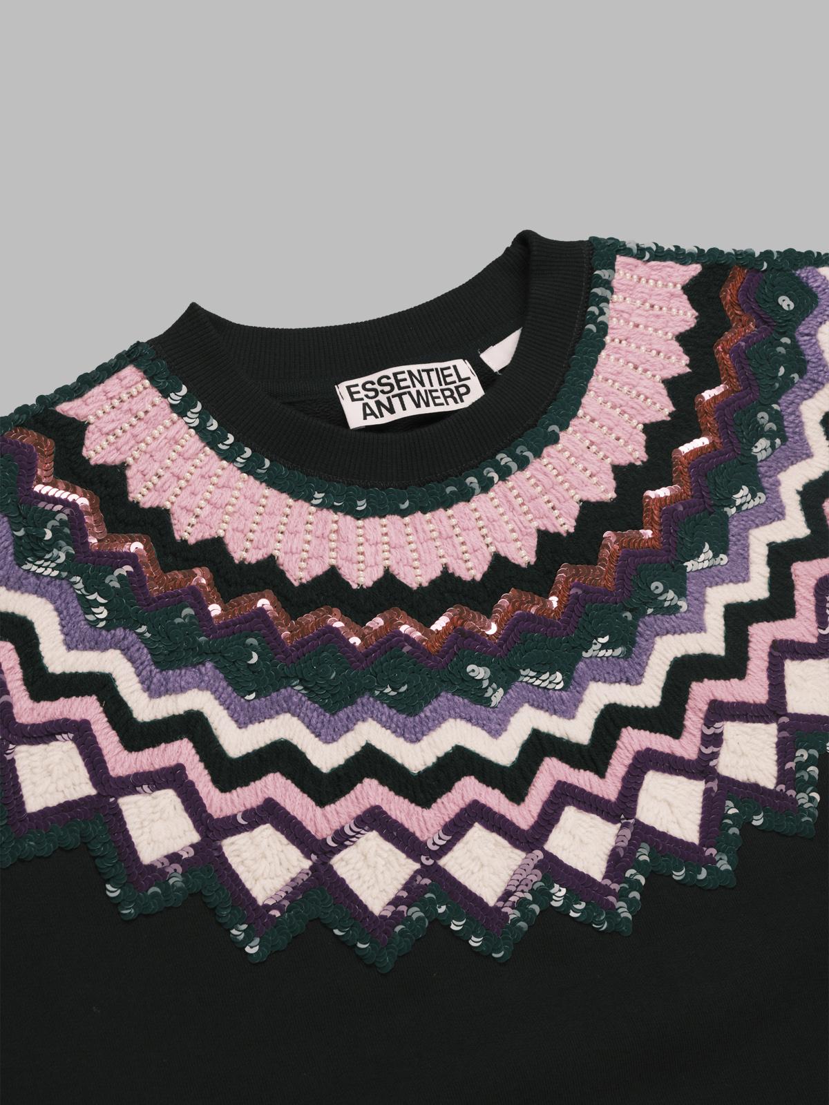 issu embroidered sweatshirt ISSU- I1PC ESSENTIEL ANTWERP 