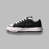peterson 23/original sole monster leather low-top sneakers A15FW723- BK MAISON MIHARA YASUHIRO 