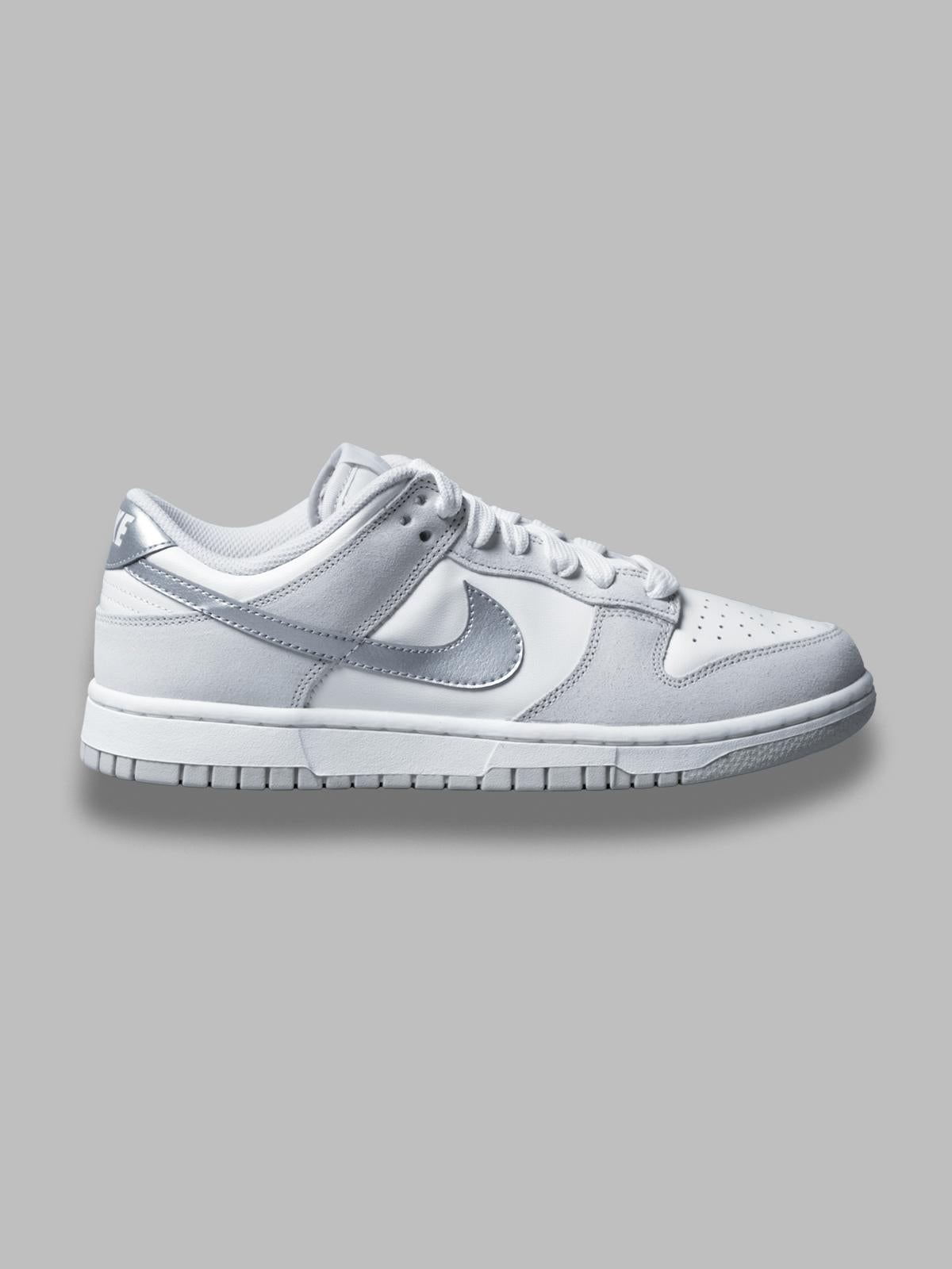 nike dunk low II7651- 133 NIKE 