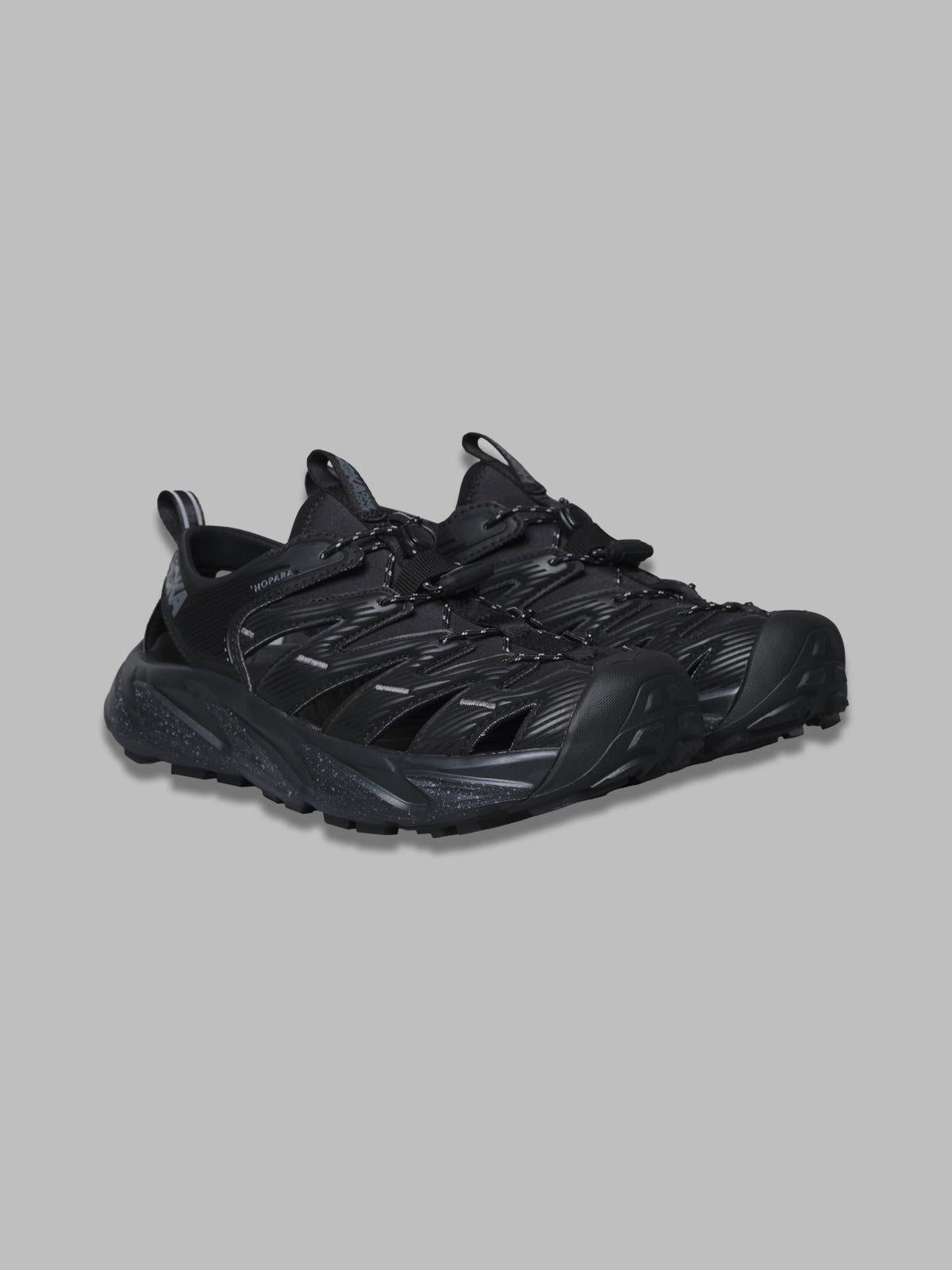 HOKA ONE ONE 1123112-BLK