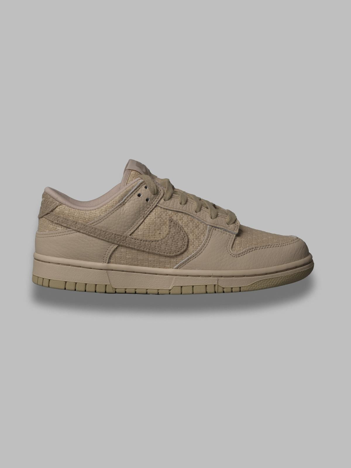 w nike dunk low IB7947- 126 NIKE 