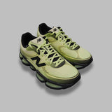 u2000 U2000- 858 NEW BALANCE 