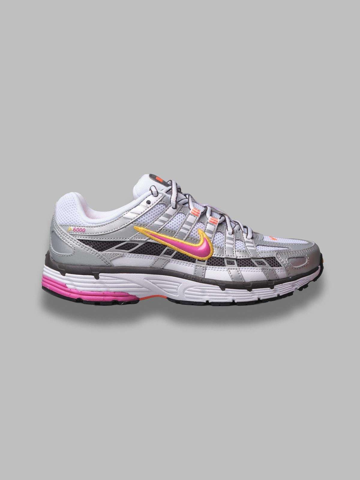 w nike p-6000 BV1021- 100 NIKE 