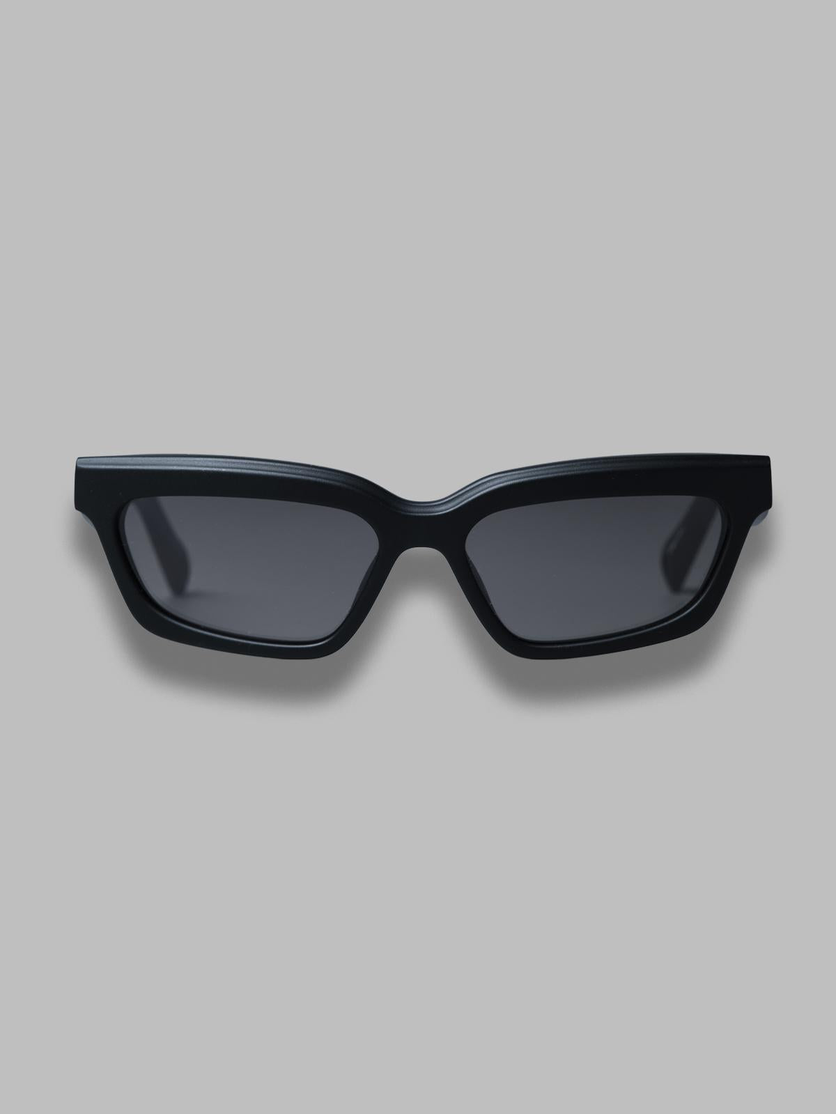 salon JAC62C1SUN BK JACQUEMUS 
