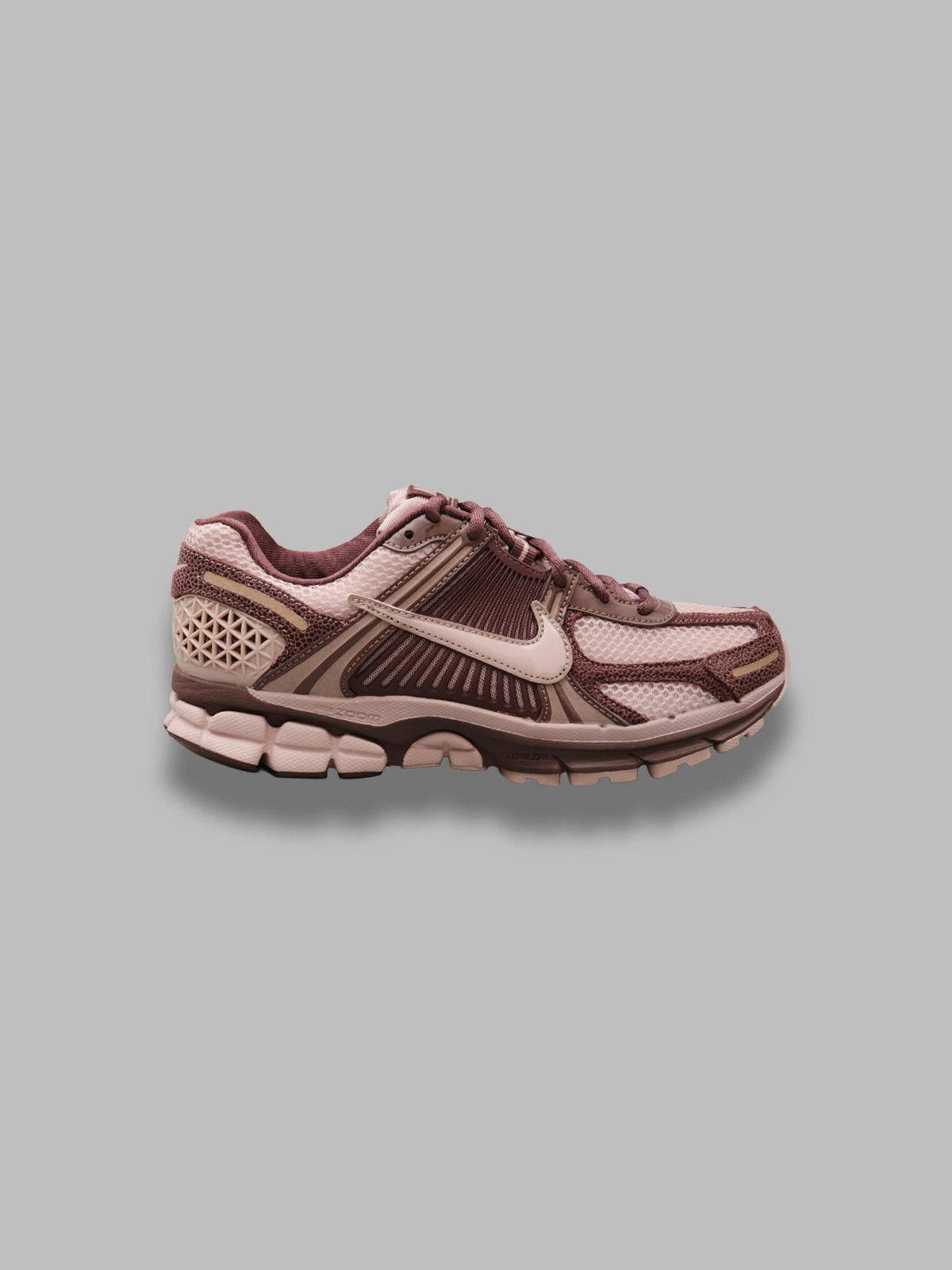 w nike zoom vomero 5 II6236- 500 NIKE 