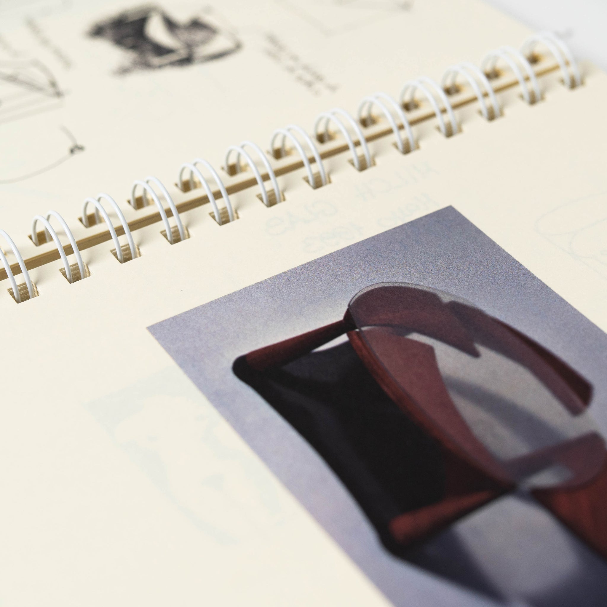 Sketchbook: The Industrial Design Of Oscar Tusquets Blanca